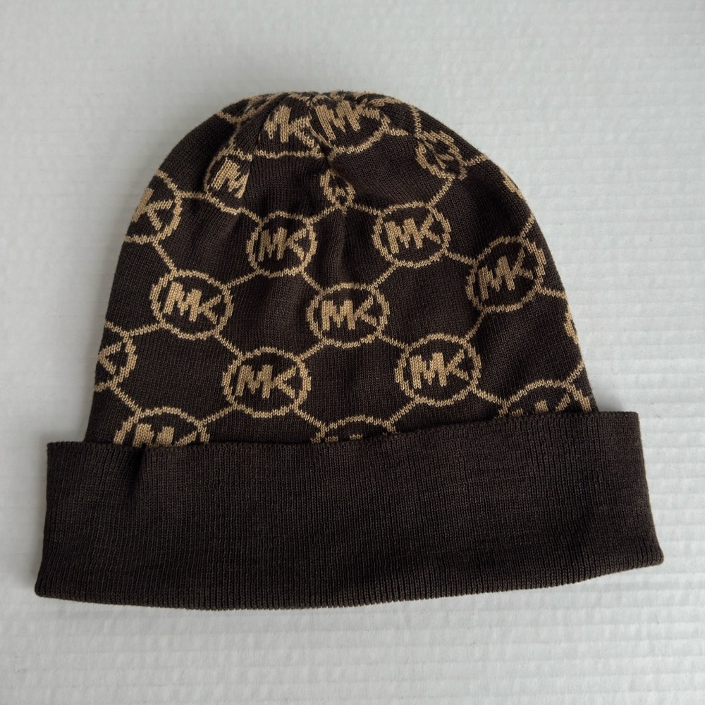 Michael Kors || Woman’s SIGNATURE MK BEANIE Winter Hat Gold and brown ones size